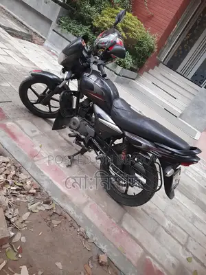 Bajaj Platina 110 . 2013