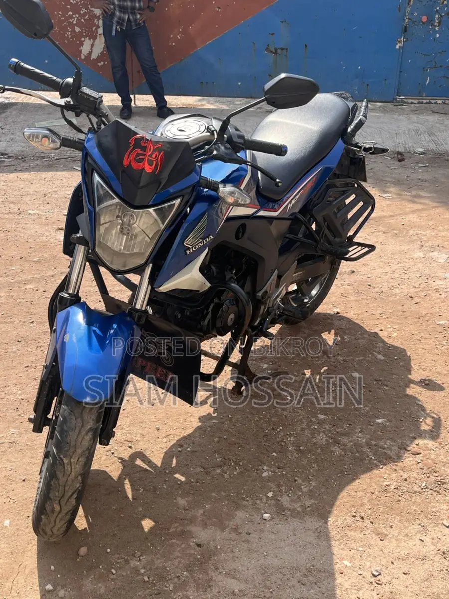 Honda Hornet 2018