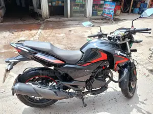 Hero Hunk 150R . 2022