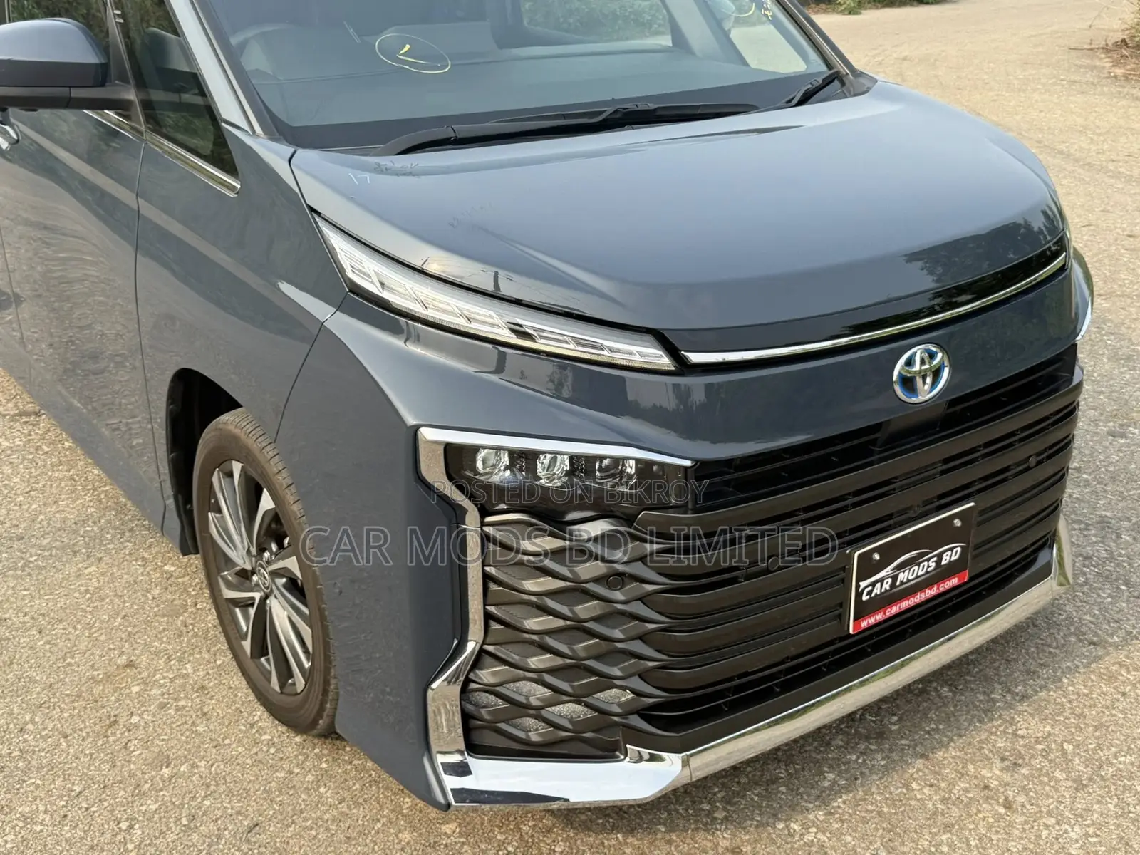 Toyota Voxy 2023 Gray