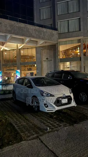 Toyota Aqua . 2016
