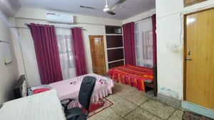 পাঁচলাইশে ভাড়ার জন্য সুসজ্জিত ২ বেডরুমের অ্যাপার্টমেন্ট