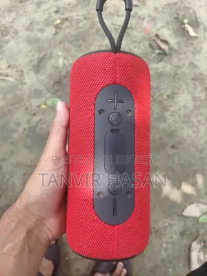 Selling this sound box