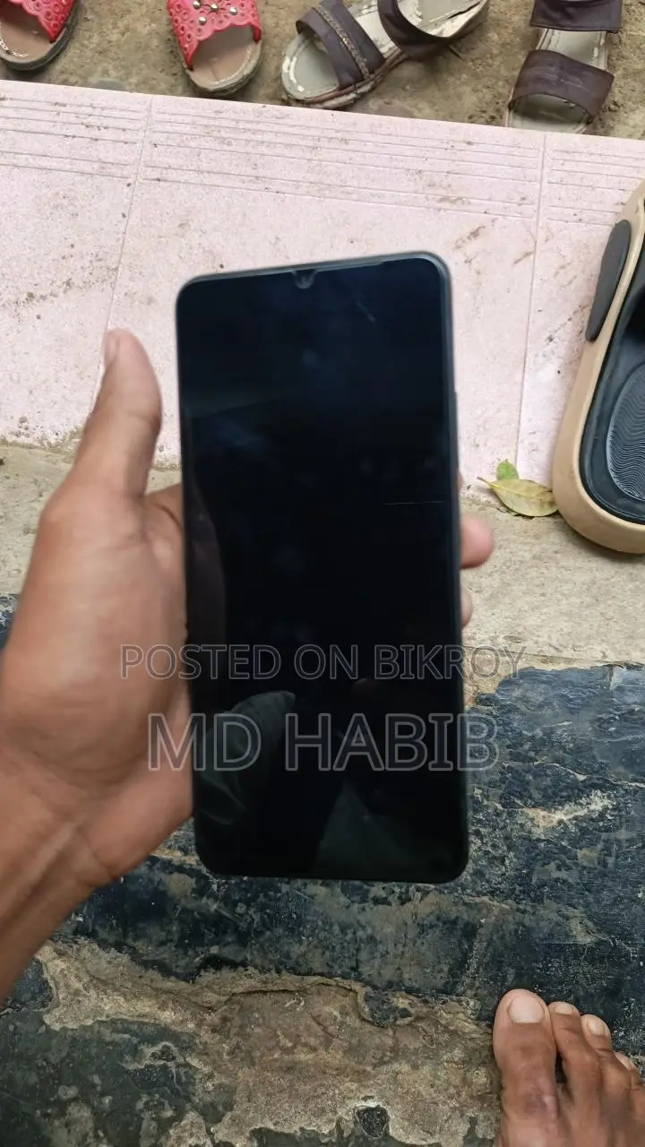 Realme 7 4+8/64 (Used)