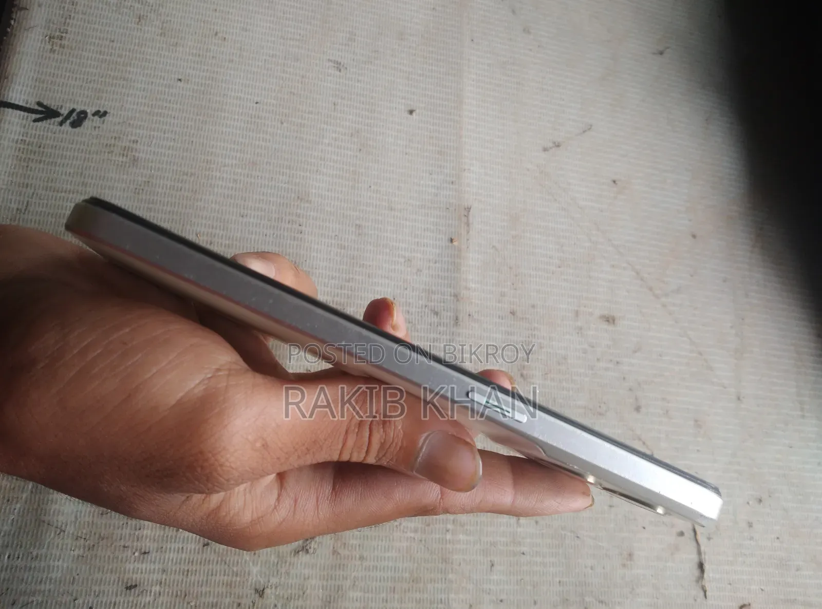 Oppo Reno8 128 GB White