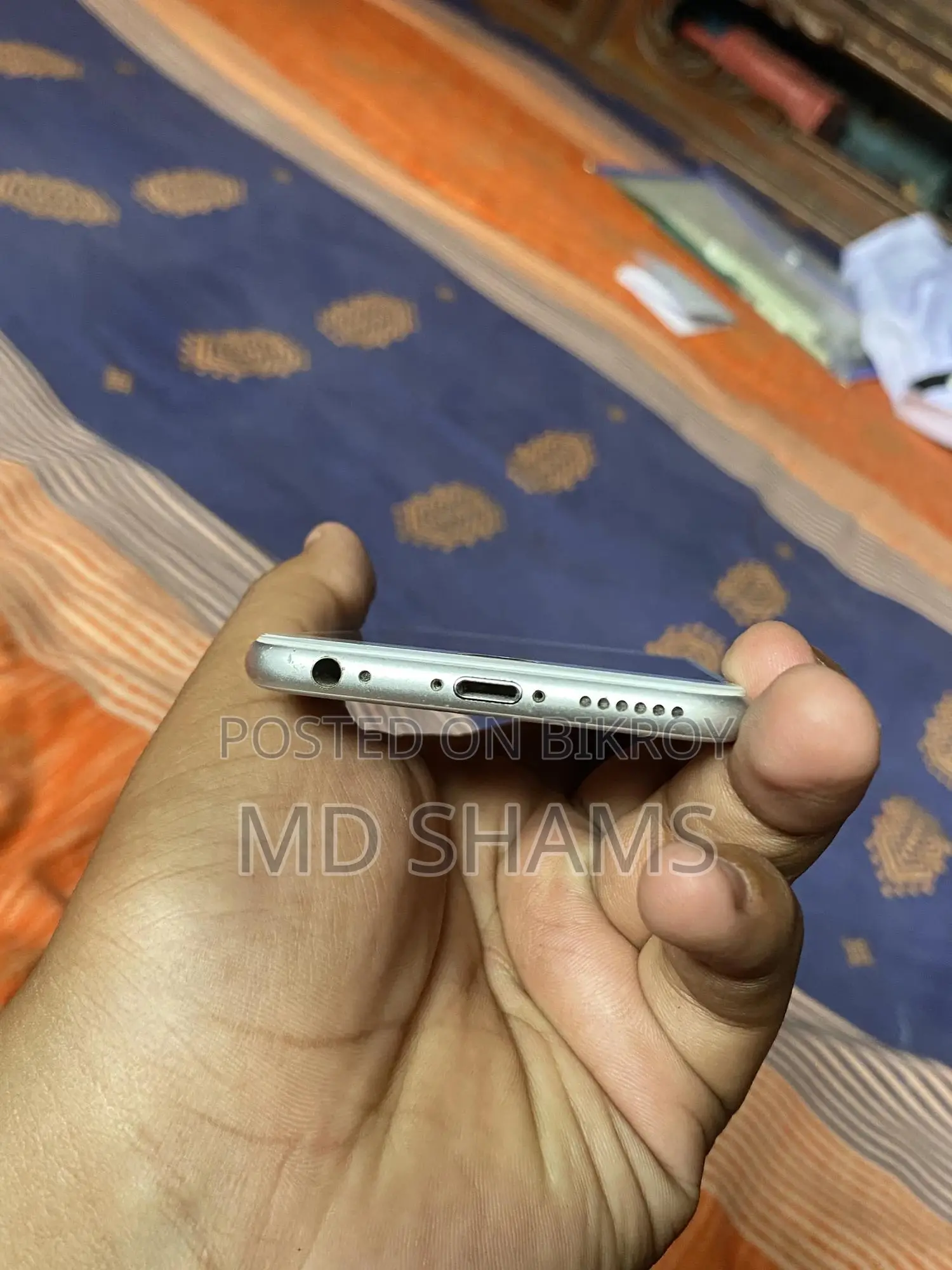 Apple iPhone 6s 64 GB White