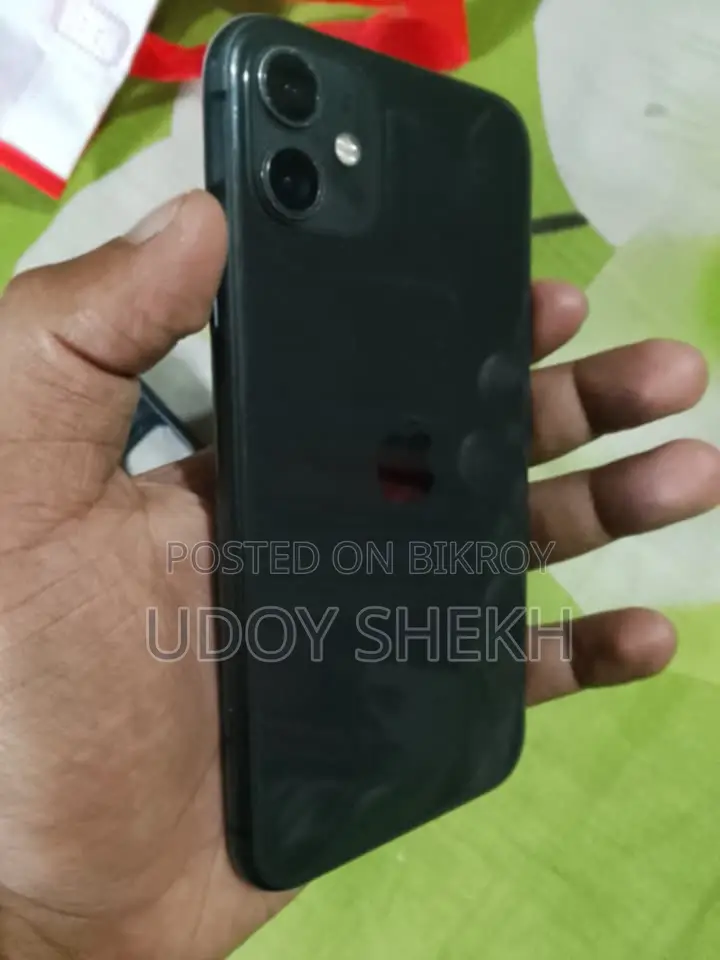 Apple iPhone 11 (Used)