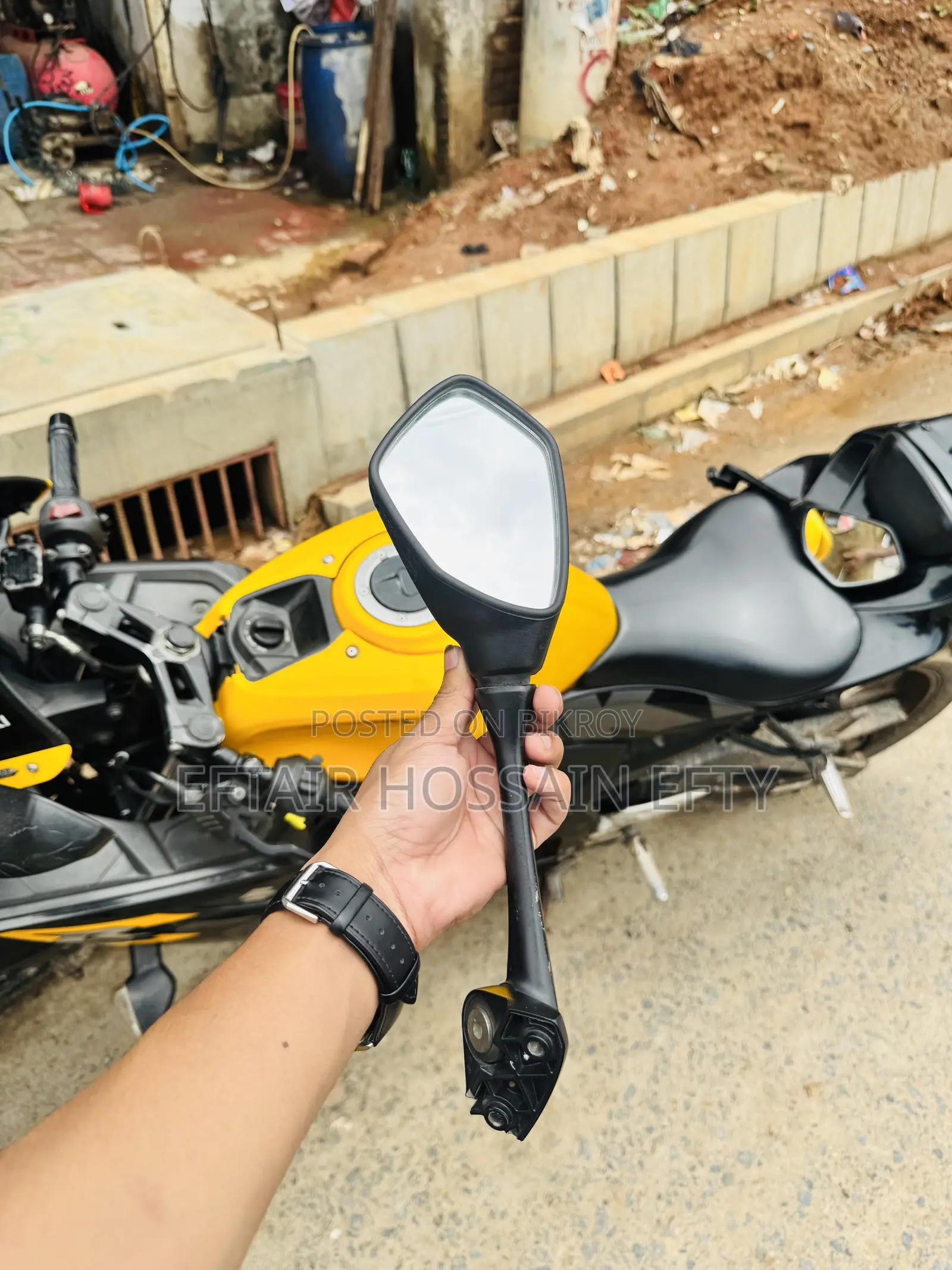 GSXR লকিং গ্লাস বাম পাশের ১টি