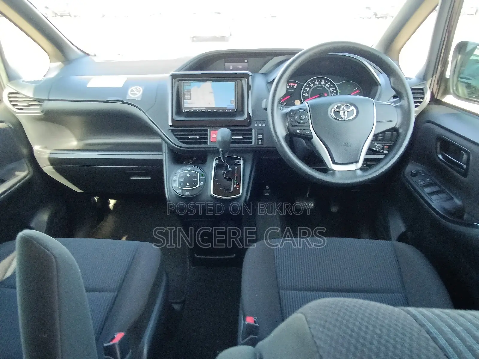 Toyota Noah X PKG NON HYB 2021