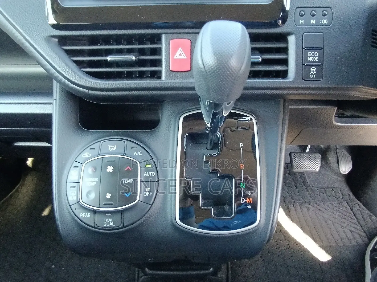 Toyota Noah X PKG NON HYB 2021