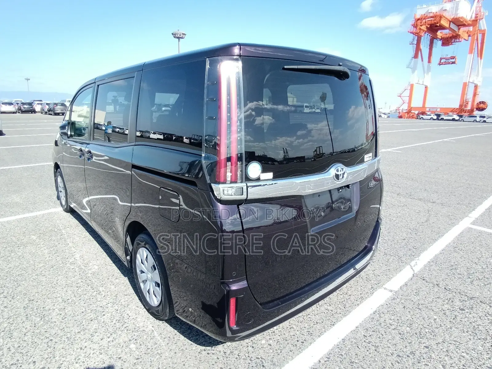 Toyota Noah X PKG NON HYB 2021