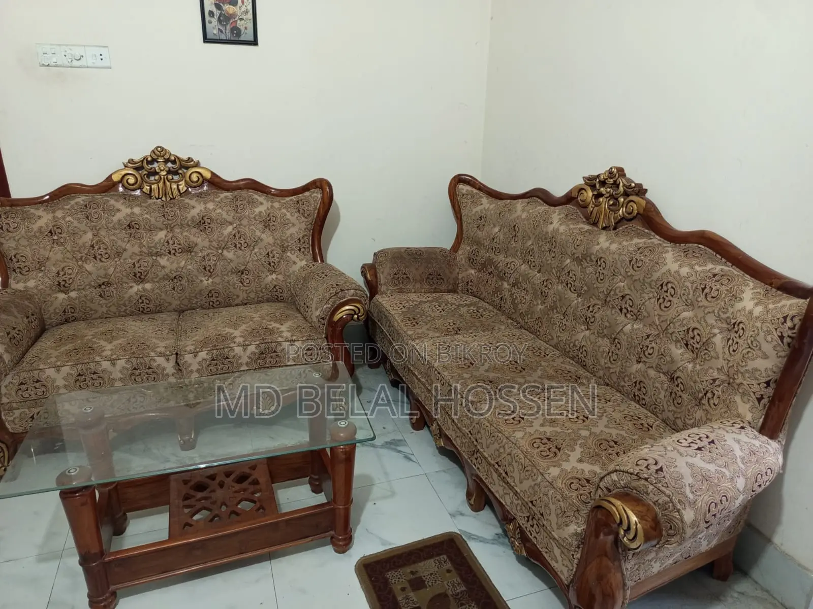 Sofa Set with Tea Table for Sell 5 Seat Gorgeous Look- Urgent
