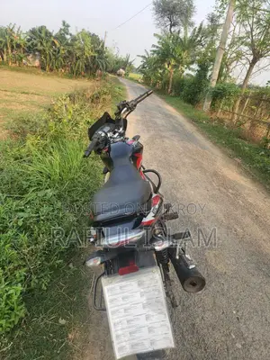 বাজাজ ডিসকভার ১২৫ ২০২৪