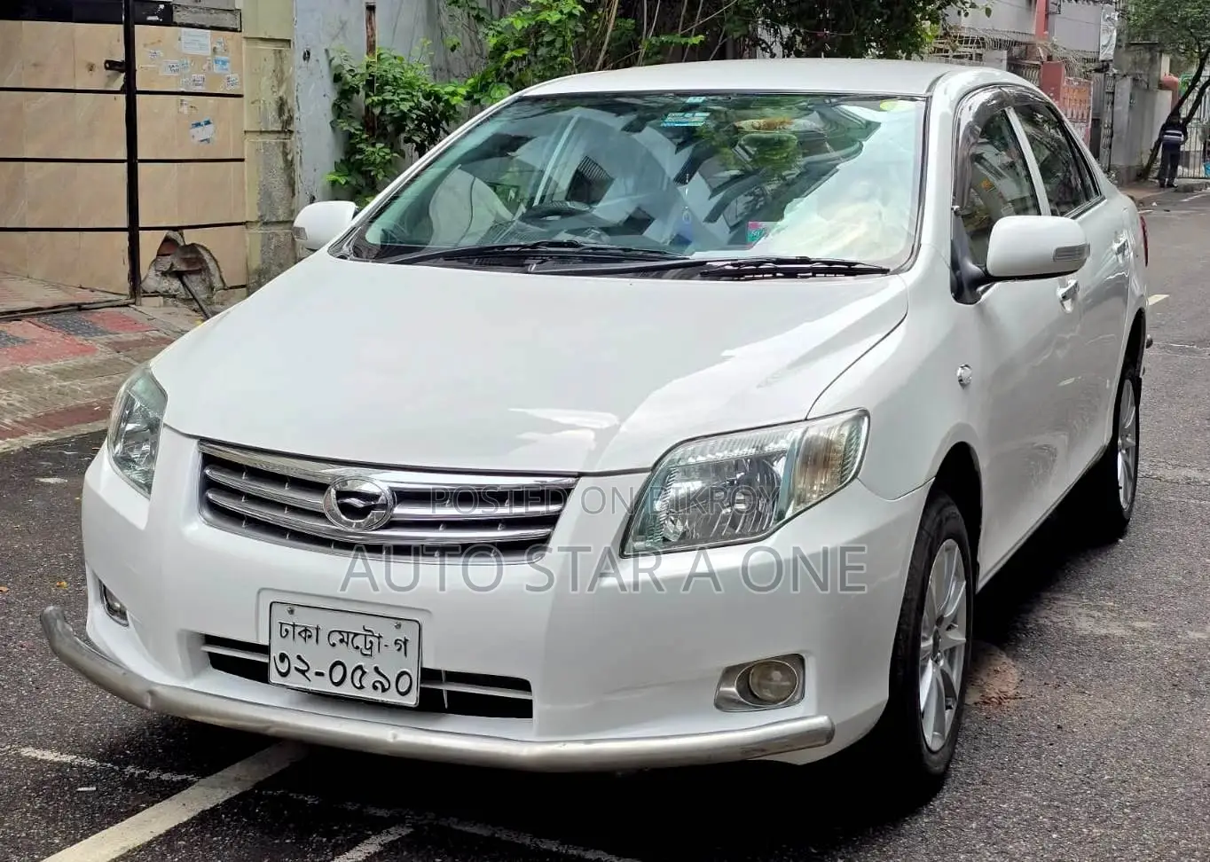 Toyota Axio 2011 White