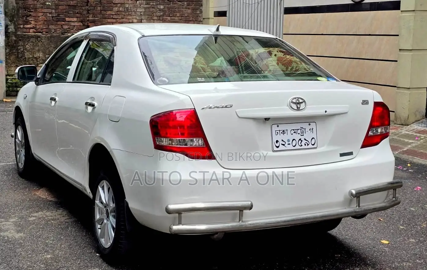 Toyota Axio 2011 White