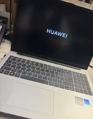 Laptop Huawei MateBook 16s 8GB Intel Core I5 SSD 512GB
