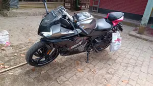 CFMoto 300SR 2025