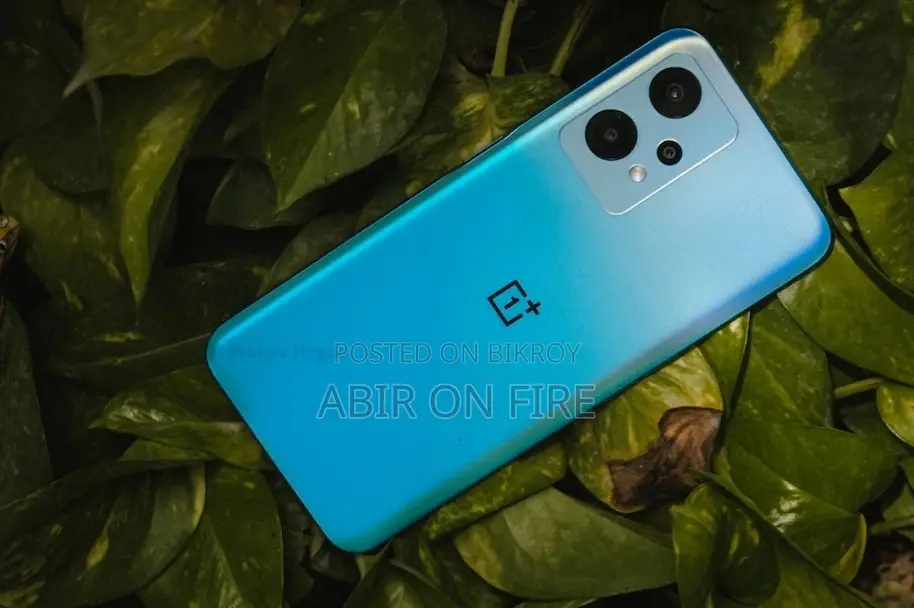 New Mobile Phone 8 GB Blue