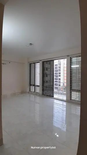 2100 sft 3 bed Full inter design new Luxury smai furnish flat rent