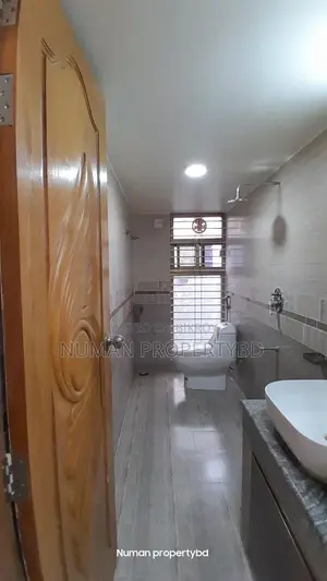 2100 sft 3 bed Full inter design new Luxury smai furnish flat rent