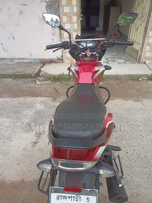 Bajaj Discover 110 . 2019