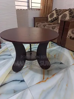 সোফা সেট এবং টি টেবিল