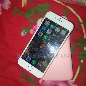 Apple iPhone 6S . (Used)