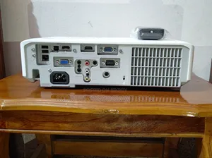 Hitachi Cp-X3042wn Made in Japan