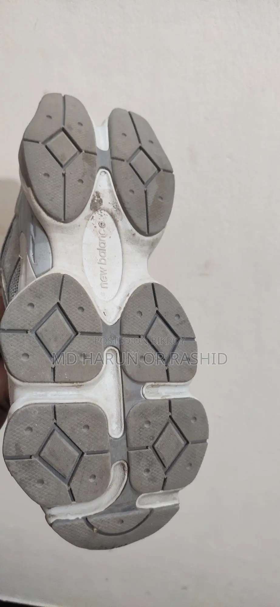 A pair of shoes like new for sale