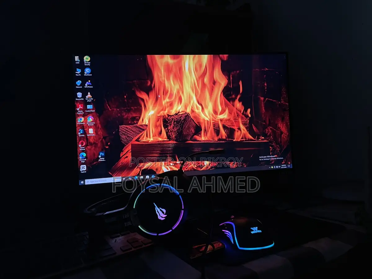 Desktop + Monitor, Mouse, Keyboard All Setup