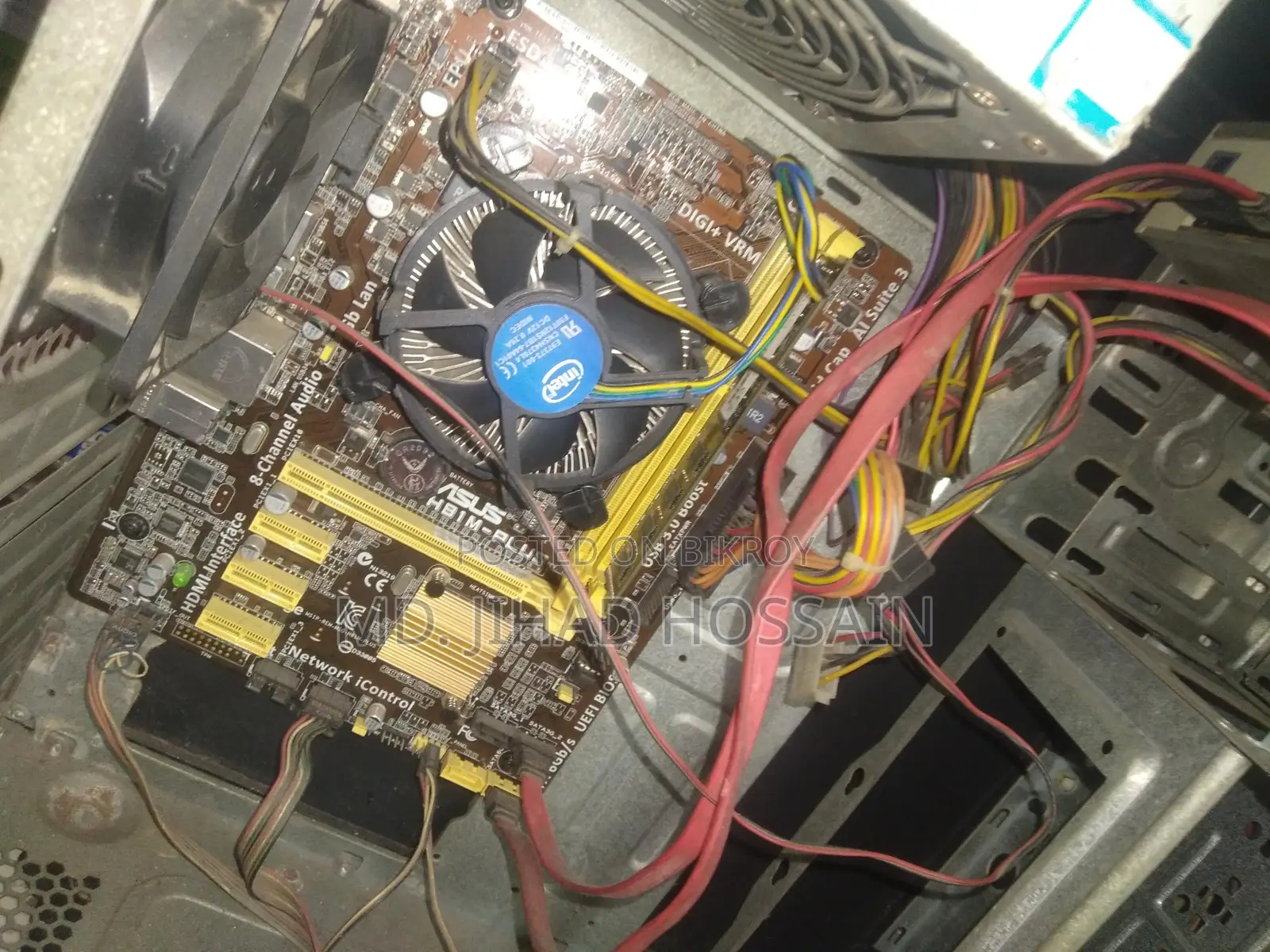 ASUS H81M Plus Motherboard ; Samsung Monitor
