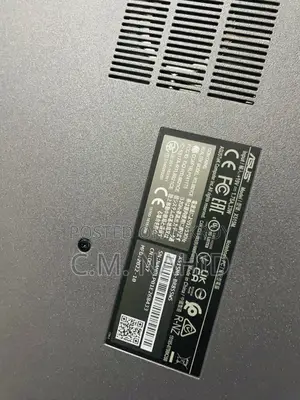 New Laptop Asus 8GB SSHD+SSD 1TB