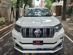 Toyota Land Cruiser Prado TX 2014