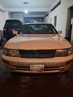 Lexus LX 1995