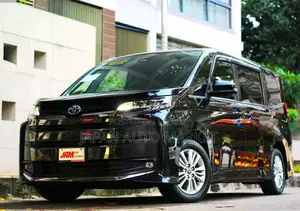 Toyota Noah 2022 Black