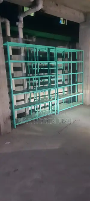 দোকানের রেক ও কাউন্টার ছোকেছ