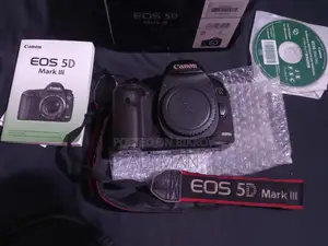 5d mark iii (full box) camera