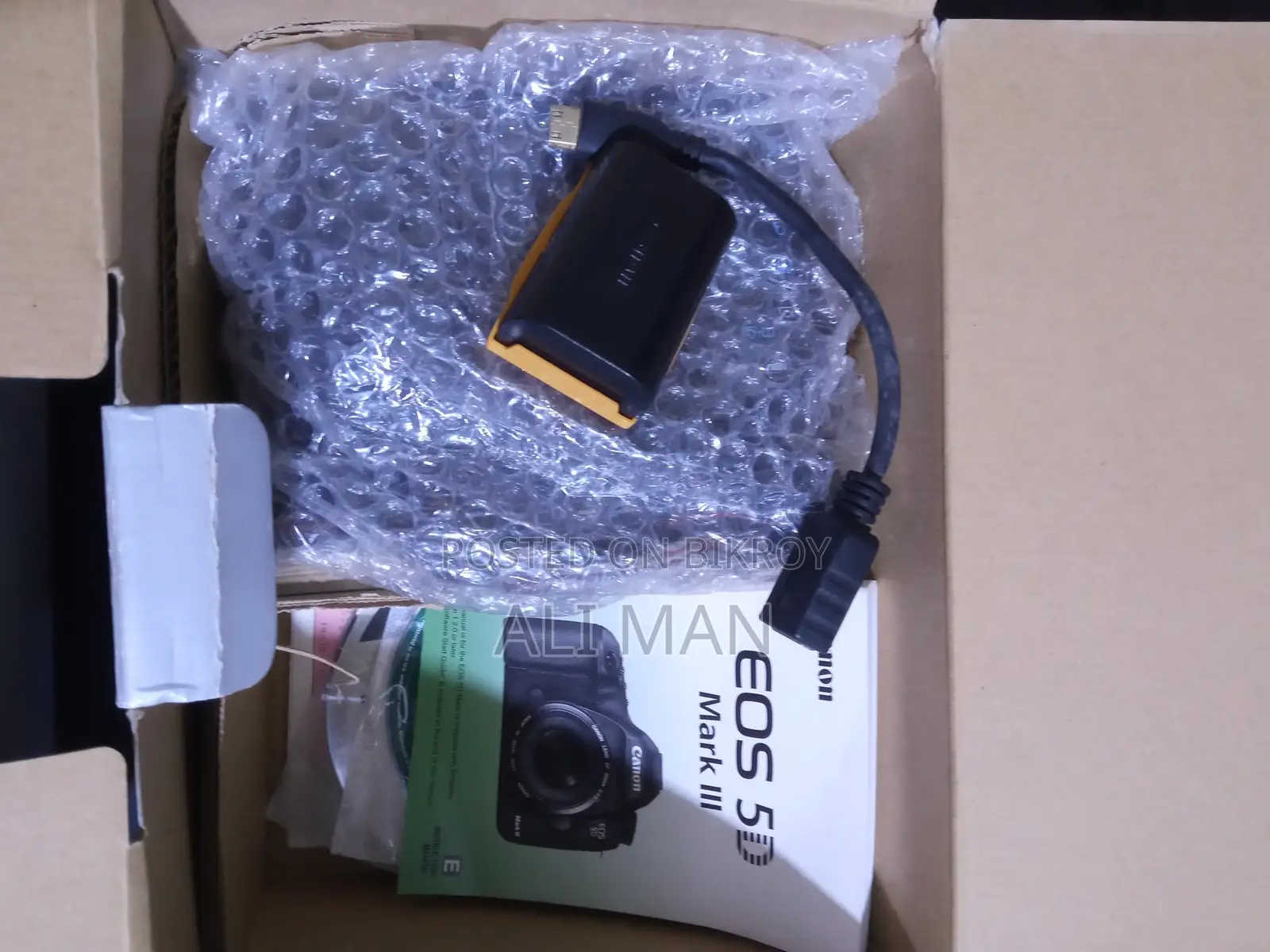 5d mark iii (full box) camera