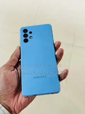 স্যামসাং গ্যালাক্সি এ৩২ ফুল বক্স চার্জার (ব্যবহৃত)