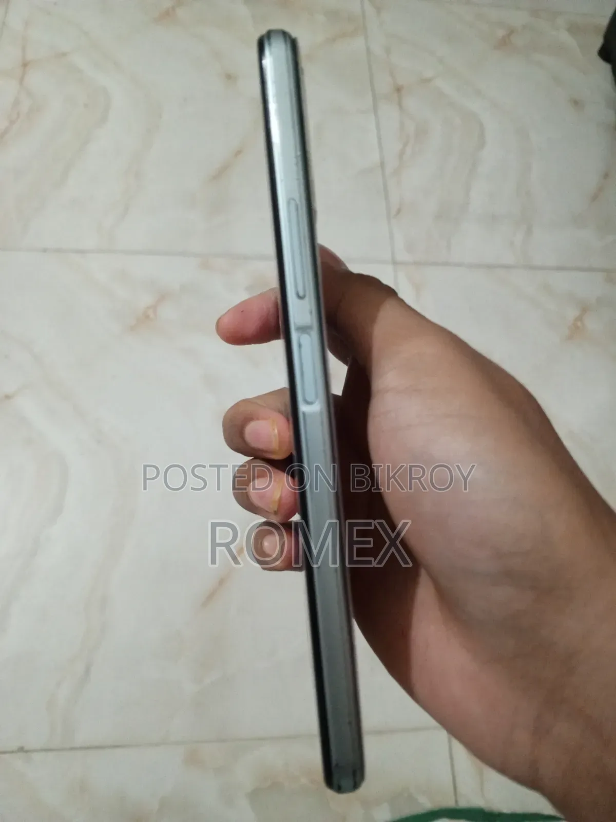 Vivo Y21 64 GB White