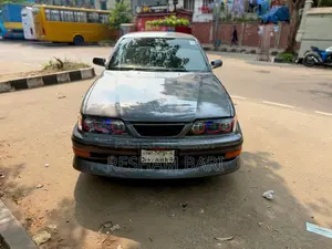 Toyota Corolla Sedan Automatic 1992 Gray