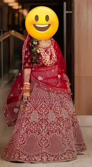 Lehenga ( লেহেঙ্গা)