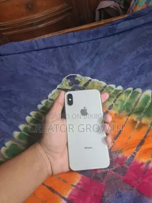 Apple iPhone X 64 GB White