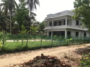 5bdrm Duplex in Colonel House, Madaripur for sale