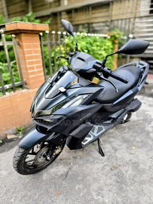 Honda 2025 Black
