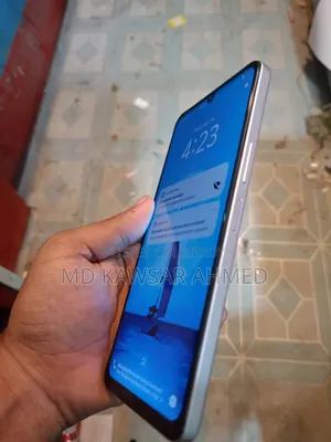 Vivo Y04 128 GB Gray