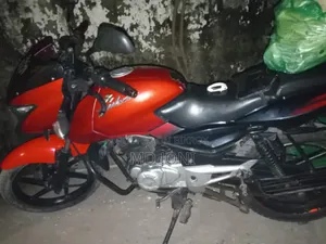 Bajaj Pulsar 150 2022 Red