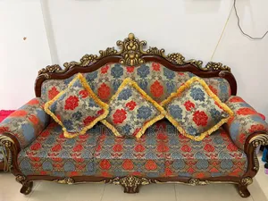 Teak Wood Victorian Luxurious Sofa Set Almost New