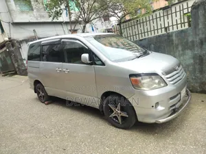 Toyota Noah 2.0 AWD (8 Seater) 2002 Silver