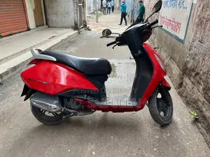 TVS 2016 Red